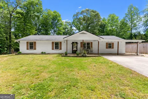 278 Oakwood Pl, Mount Airy, GA 30563