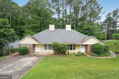 4947 Farmstead Ct NE, Woodstock, GA 30188