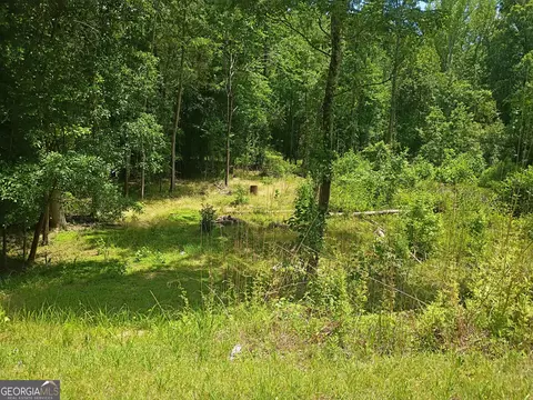 122 Shana Dr SW, Milledgeville, GA 31061