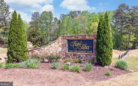 4835 Upper Berkshire Rd, Flowery Branch, GA 30542