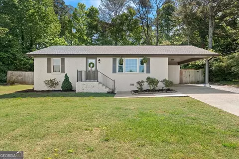 30 Mary Ella Dr, Carrollton, GA 30116