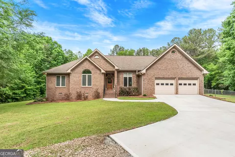 1370 Deerwood Dr, Madison, GA 30650