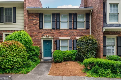 7 Queen Victoria Pl NE, Atlanta, GA 30342