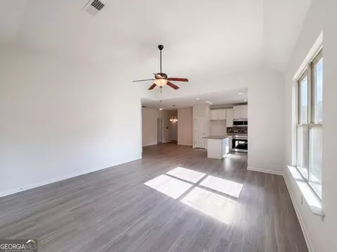 4075 Mcclendon Way, Rex, GA 30273 photo 5