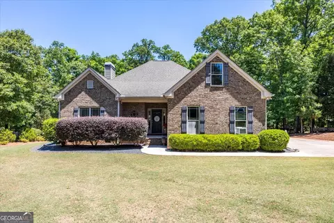 Exterior - 103 N Knotty Ct, Forsyth, GA 31029 photo 2 of 9