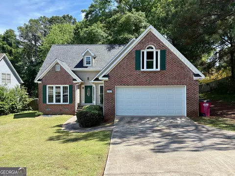 405 Ashville Dr, Macon, GA 31210