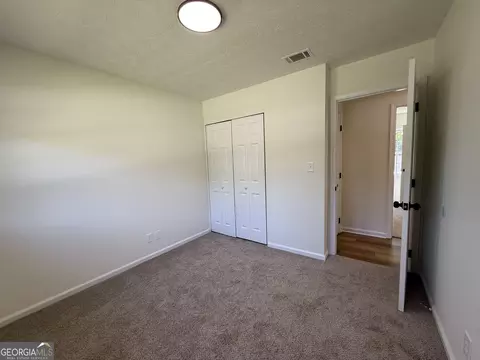 Bedroom - 105 Sir Lancelot Ave, Lagrange, GA 30241 photo 6 of 8
