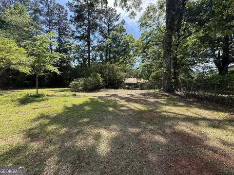 Exterior - 105 Sir Lancelot Ave, Lagrange, GA 30241 photo 8 of 15