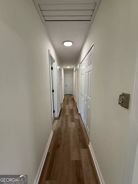 Entry Way - 105 Sir Lancelot Ave, Lagrange, GA 30241 photo 1 of 2