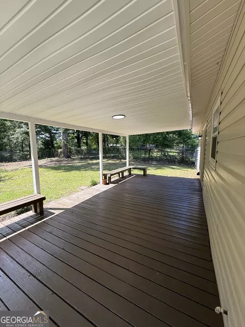 Exterior - 105 Sir Lancelot Ave, Lagrange, GA 30241 photo 6 of 15