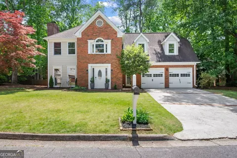 510 Ambergate Ct, Roswell, GA 30076