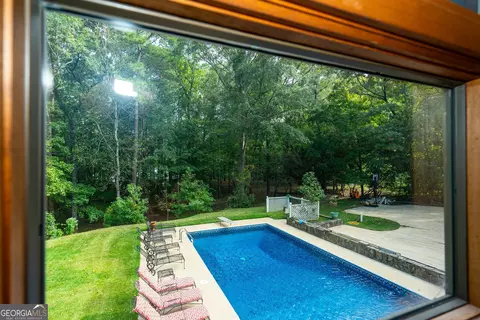 Exterior - 4004 White Oak Ln, Lagrange, GA 30240 photo 5 of 13
