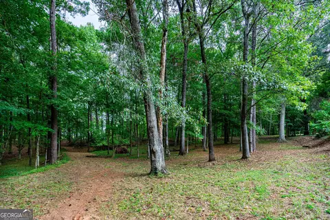 Exterior - 4004 White Oak Ln, Lagrange, GA 30240 photo 8 of 13