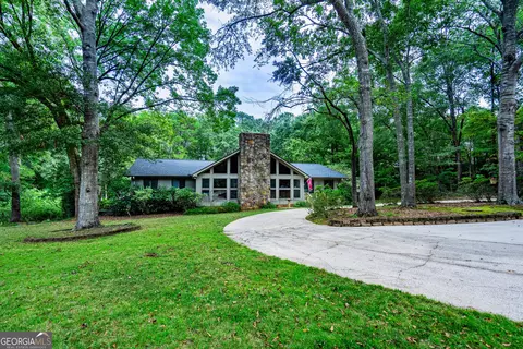 Exterior - 4004 White Oak Ln, Lagrange, GA 30240 photo 2 of 13