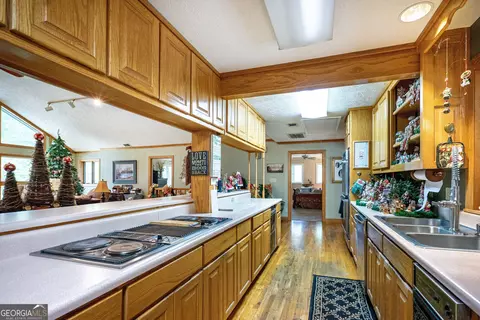 Kitchen - 4004 White Oak Ln, Lagrange, GA 30240 photo 1 of 4
