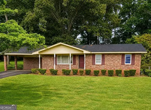 2749 Hutch Dr, Decatur, GA 30034