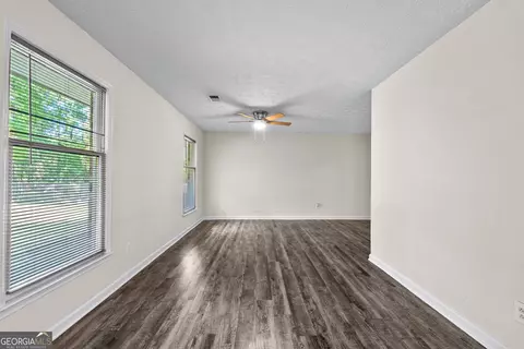 Living - 230 Ridge Rd, Tyrone, GA 30290 photo 3 of 6