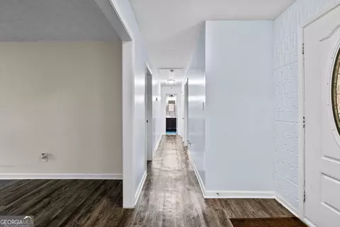 Entry Way - 230 Ridge Rd, Tyrone, GA 30290 photo 3 of 3