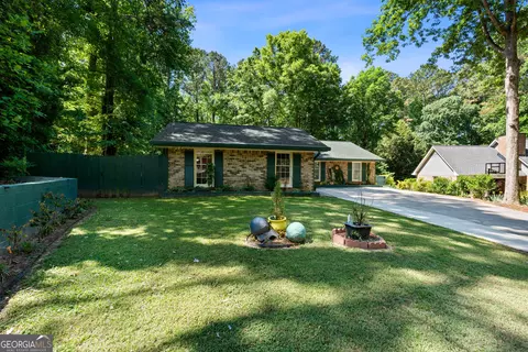 Exterior - 230 Ridge Rd, Tyrone, GA 30290 photo 13 of 17