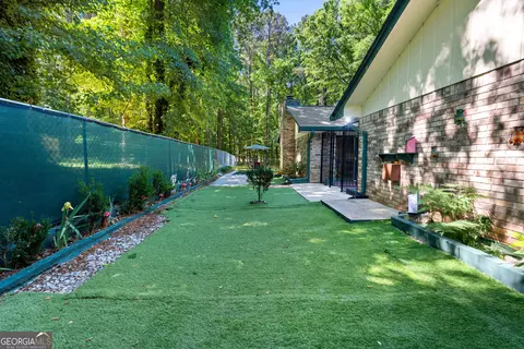 Exterior - 230 Ridge Rd, Tyrone, GA 30290 photo 8 of 17