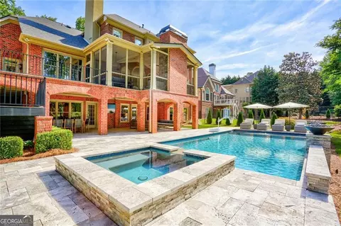 7415 Laurel Oak Dr, Suwanee, GA 30024