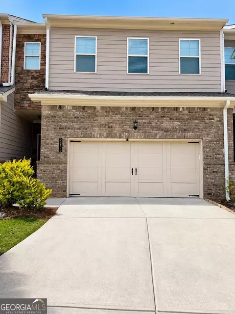 2235 Manor Pointe Dr, Cumming, GA 30041