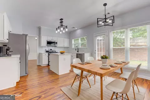 Dining - 3855 Ruby Falls Dr, Duluth, GA 30097 photo 2 of 3