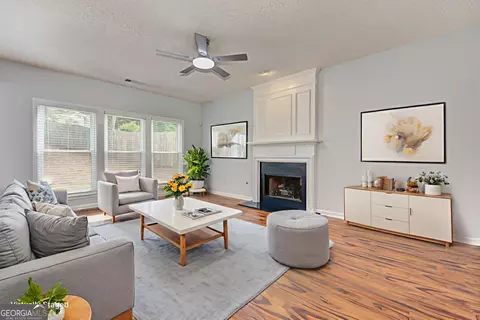 Living - 3855 Ruby Falls Dr, Duluth, GA 30097 photo 3 of 6