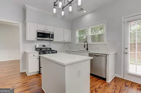 Kitchen - 3855 Ruby Falls Dr, Duluth, GA 30097 photo 2 of 7