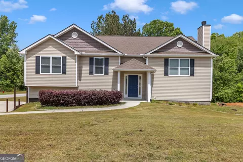 2126 Crown Park Dr, Winder, GA 30680