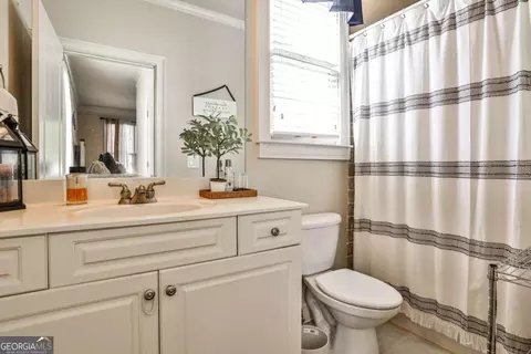Bath - 872 Pathview Ct, Dacula, GA 30019 photo 2 of 9