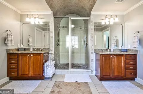 Bath - 872 Pathview Ct, Dacula, GA 30019 photo 7 of 9