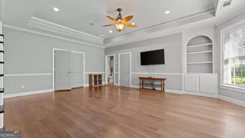 Living - 872 Pathview Ct, Dacula, GA 30019 photo 4 of 10