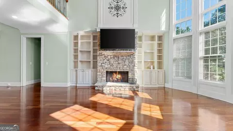 Living - 872 Pathview Ct, Dacula, GA 30019 photo 7 of 10
