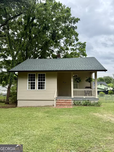 45 NE 4th St, Shannon, GA 30172