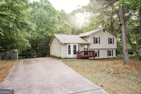 180 Beverly Park Ct, Newnan, GA 30263