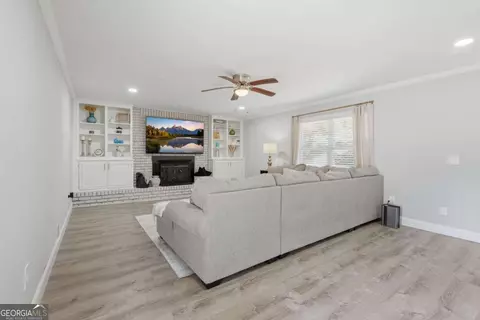 Living - 4147 Suzanne Ln, Duluth, GA 30096 photo 1 of 2