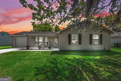 422 Sunnyside Dr, Saint Marys, GA 31558