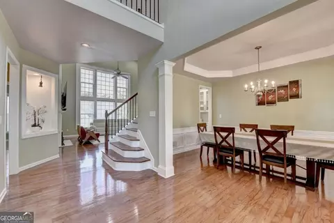 Entry Way - 770 Pimlicon Pl, Suwanee, GA 30024 photo 2 of 3