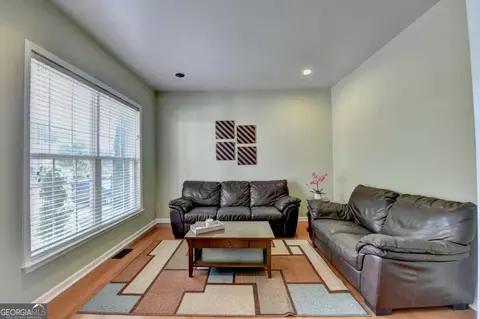 Living - 770 Pimlicon Pl, Suwanee, GA 30024 photo 1 of 9