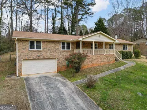 93 Vanessa Dr SE, Smyrna, GA 30082