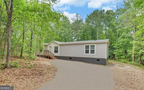 1054 Brookhaven Cir, Toccoa, GA 30577