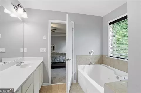 Entry Way - 73 Allen Bridge Rd, Talmo, GA 30575 photo 3 of 4