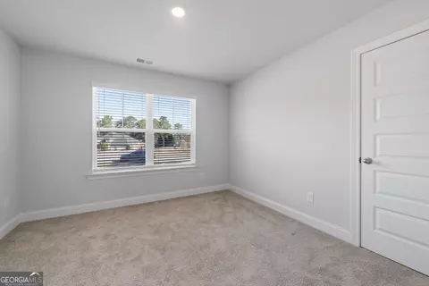 Bedroom - 2910 Red Fox Dr, Haddock, GA 31033 photo 4 of 5