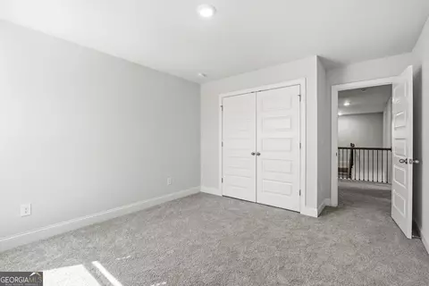 Bedroom - 2910 Red Fox Dr, Haddock, GA 31033 photo 3 of 5