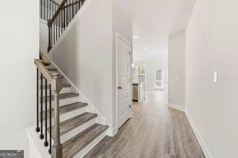 Entry Way - 2910 Red Fox Dr, Haddock, GA 31033 photo 2 of 14