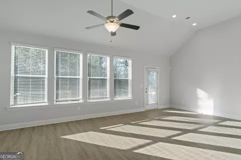 Living - 2910 Red Fox Dr, Haddock, GA 31033 photo 1 of 2
