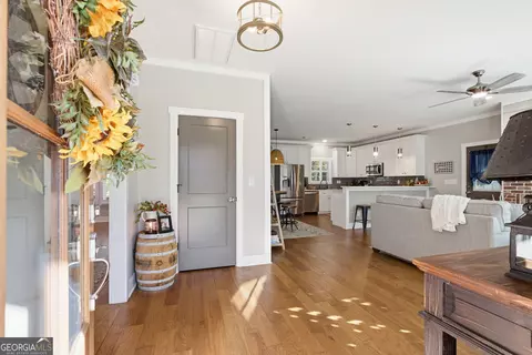 Entry Way - 111 Smith Ct, Clarkesville, GA 30523 photo 1 of 2