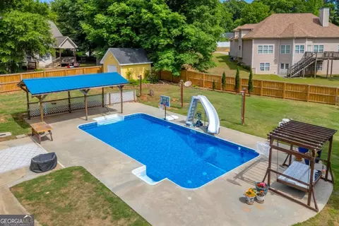 Exterior - 155 Hidden Falls Dr, Hull, GA 30646 photo 13 of 14