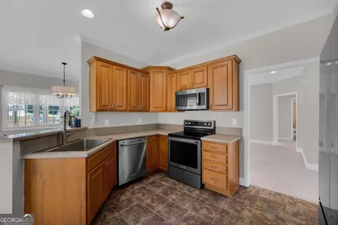 Kitchen - 155 Hidden Falls Dr, Hull, GA 30646 photo 3 of 3